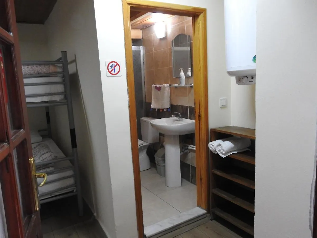 Bed and Breakfast Ali Baba'S House Сельчук